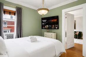 The Garden Wing · Luxury Queen Anne Estate - Image 3