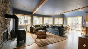 Private, Family-Friendly Chalet, 10 mins to 2 Mtns - Image 3