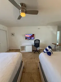 Poolside Escape, Studio w/ Kitchen & Double Beds#8 - Image 5