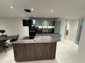 The Panoramic with 3 bedrooms, 1 sofa bed. - Image 3