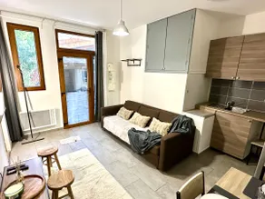 Beautiful 2-room ground floor quiet and wooded - Image 3