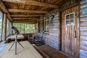 Lakefront Cabin: Sleeps 6, Fire Pit, Parking - Image 4