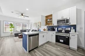 The Hideaway • Minutes to Downtown • WFH-Friendly! - Image 4