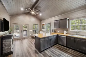 Willowstead Cottage #4 - Image 5