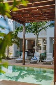 Villa Chanos, an oasis a few steps from the sea - Image 2