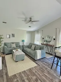 Comfy, Dog-Friendly, Nice Community - Image 4