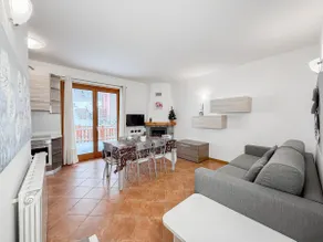 Aprica - Two-room apartment with 2 Private Gardens and Garage - Image 4