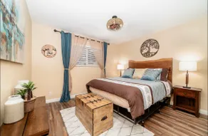 Stylist duplex in San Marcos with fenced yard - Image 4