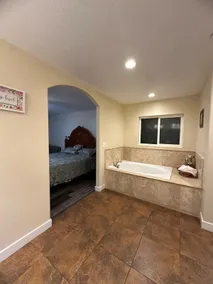 Guest House Perfect for Couples & Small Groups - Image 3