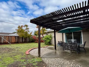 Cozy 4BR Home in Mountain View - Image 5