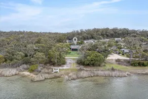 The Shore House - Image 5