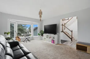 Quiet Family Home near YYC - Image 4