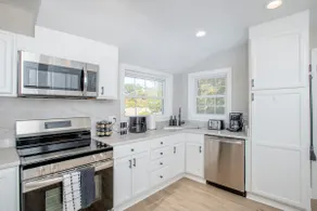 ​New Beaufort Luxury - Image 4