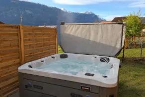 Spacious Apt near Brienz with Hot Tub & Parking - Image 4