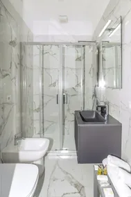 Modern apartment in Milan [NoLo] #2 - Image 3