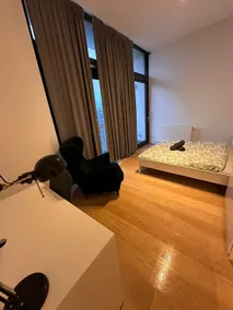 Spacious 3-bedroom apartment in the heart of the city - Image 3