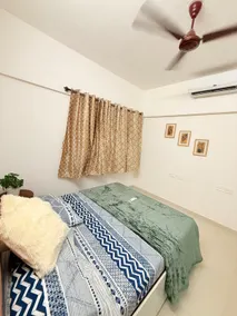 Luxurious 2bhk top floor near Nesco - Image 5