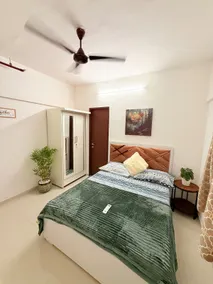 Luxurious 2bhk top floor near Nesco - Image 4