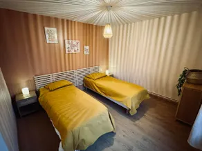Large and cozy family home - Image 5