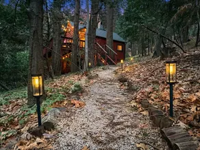 Secluded Cabin w/ Seasonal Creek – ½ Mile to Lake - Image 3