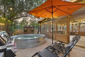 Group travel | Heated/Cooled Cowboy Pool, Fire Pit - Image 4