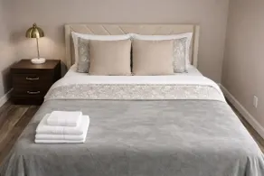 2bedPrivateBasementUnit|FreeParking|Hwy|Airport - Image 2
