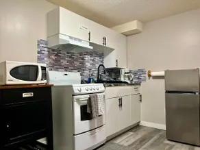 2bedPrivateBasementUnit|FreeParking|Hwy|Airport - Image 4