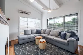 Stylish Beachside Escape in Ocean Grove - Image 2