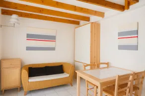 Cozy, air-conditioned house, not overlooked, near the beach - Image 2