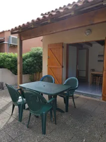 Cozy, air-conditioned house, not overlooked, near the beach - Image 5