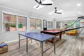 Woodsy Wonder with Game Room - Image 4