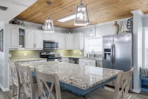 Lakefront Retreat | Breathtaking Views All Around - Image 4
