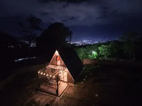The Cabane is 10 minutes from Colonia Escalón - Image 3
