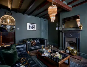 3-Bed Historic Knitters House in Nottingham - Image 3