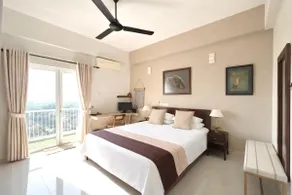 Skyline Sunrise • High-Floor 2BR Apartment Colombo - Image 3