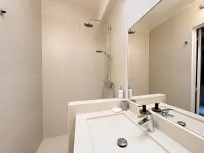 Auberge Nostradamus, Apartment 2 - Image 5