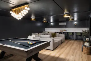 Downtown~Historic~HotTub~Firepit~Speakeasy~Arcades - Image 3