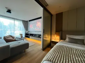 Brand new 55sqm Luxury Coastal Residence - Image 2