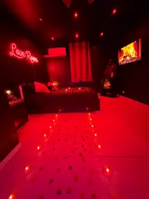The Eternal Night – Romantic Stay - Image 2