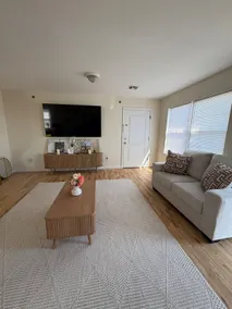 Cozy Luxury Home Near Newark Airport - Image 3