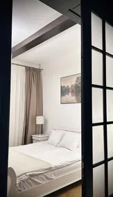 English Park Apartment - Image 3