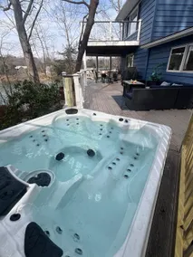 Solomon’s Lakeside Retreat - Image 5