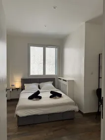 Large renovated 80 m² · in the heart of Castres - Image 3