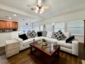 This is a 5 bedroom and 2.5 Bath spacious - Image 2