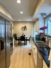 Modern Home/ Gym & Jacuzzi Sleeps 10–15 - Image 3