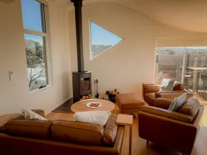 Surfside House Dodges Ferry coastal retreat - Image 2