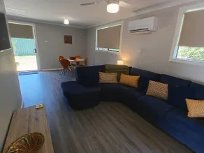 Two Tails Cottage - Image 2