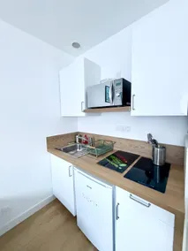Furnished air-conditioned studio for two people in central Brest - Image 4