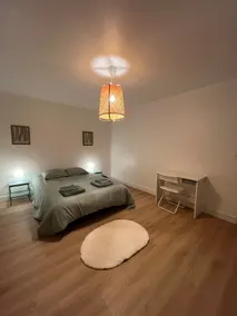 Cozy renovated house just 10 min from the ocean - Image 5