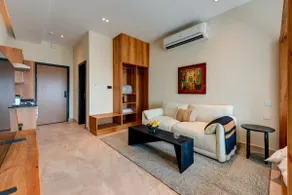 Luxury Studio | Skyline View & 15 mins to Marassi - Image 3